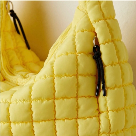 NWT Free People Movement Quilted Carryall Bag in Sour Citrus Sun Yellow New - Picture 5 of 10